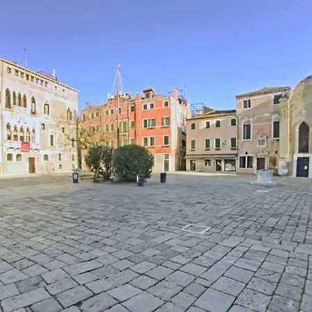 Castello Di Godego Sleeps 10 Air Con Wifi Venezia