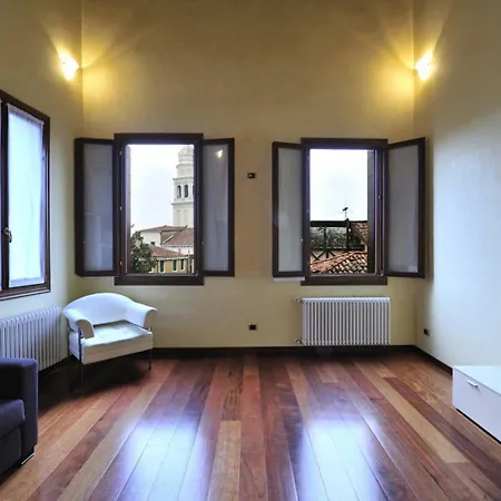 Castello Di Godego Sleeps 10 Air Con Wifi Venezia